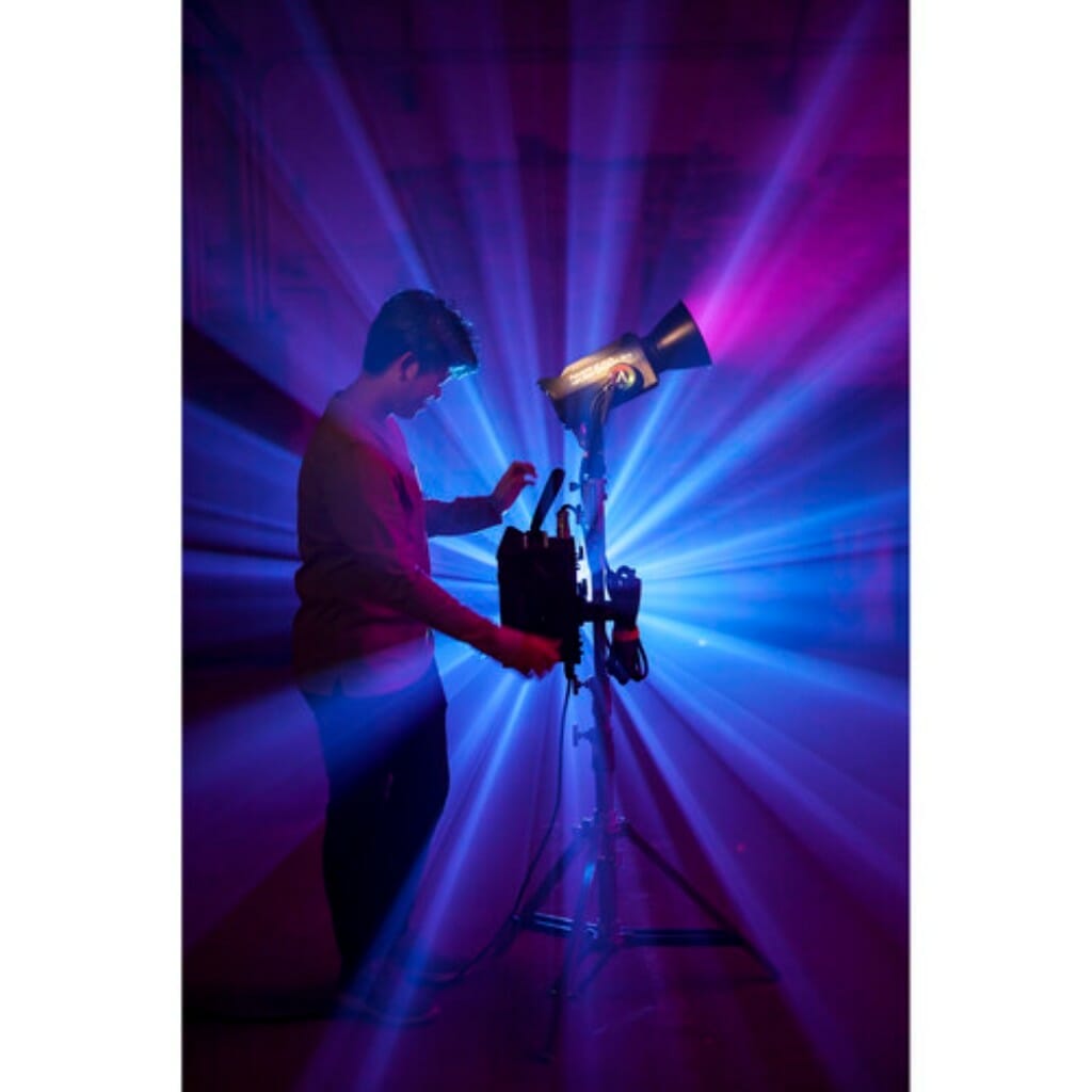 Aputure LS 600c Pro RGB LED Monolight (V-Mount) - Image 3