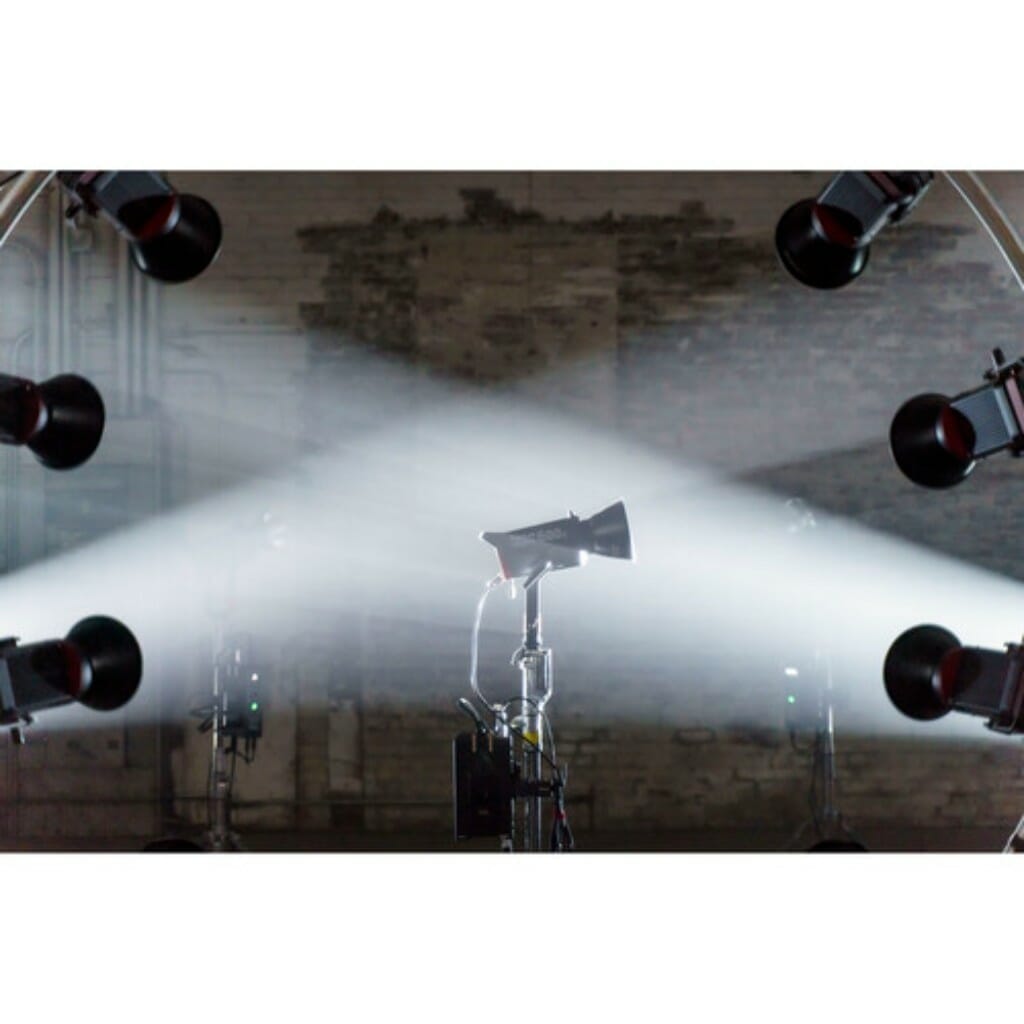 Aputure LS 600d Daylight LED Monolight (V-Mount) - Image 2